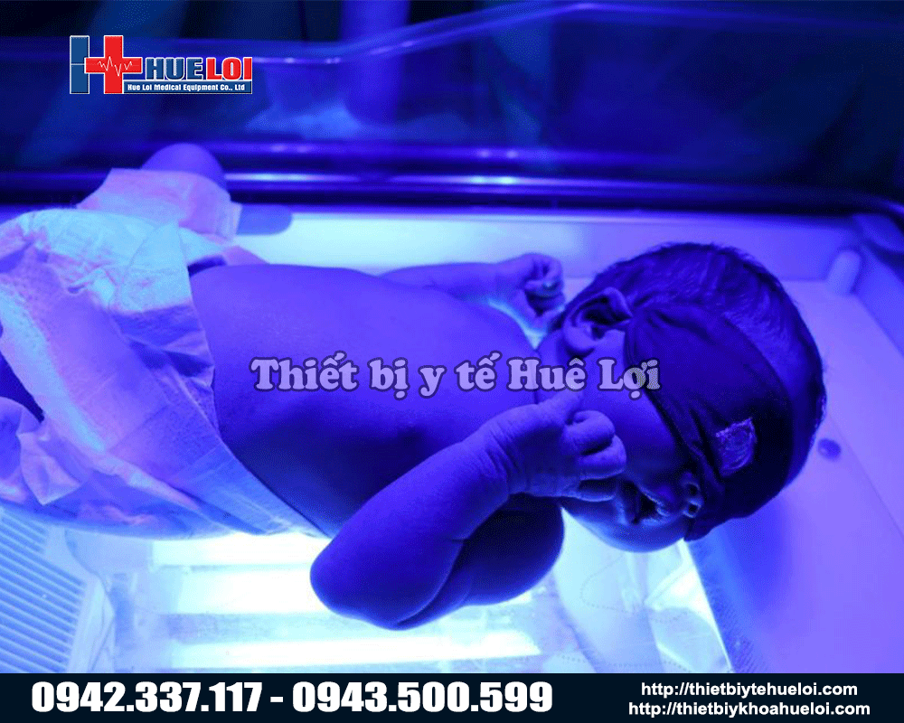 Chăm sóc trẻ bằng giường sưởi yp910